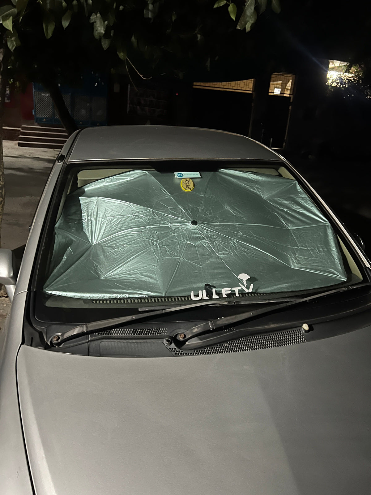 Universal Car Umbrella Windshield Sun Shade | Foldable UV & Heat Protection